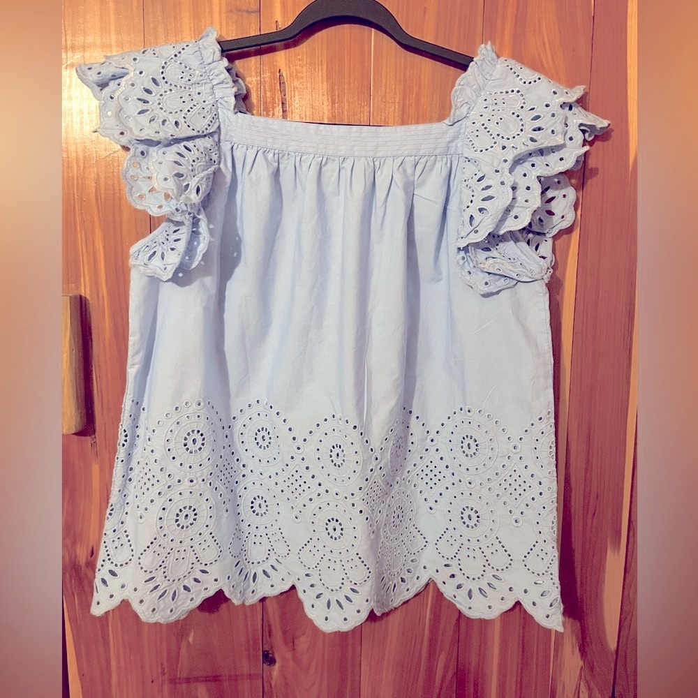 Crown and Ivy blue ruffle top medium